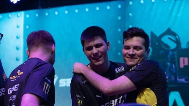 这篇文章或 这篇文章或