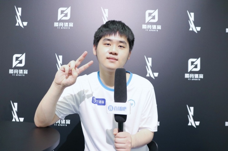 实现了一项 实现了一项